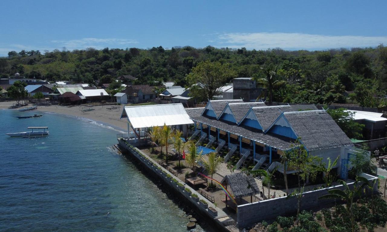 Moyo Island Resort Exterior photo